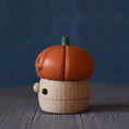 Load image into Gallery viewer, Comomg - Donguri O'Lantern Orange