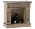 Load image into Gallery viewer, Maileg - Fireplace for Mouse Off White ONLINE ONLY