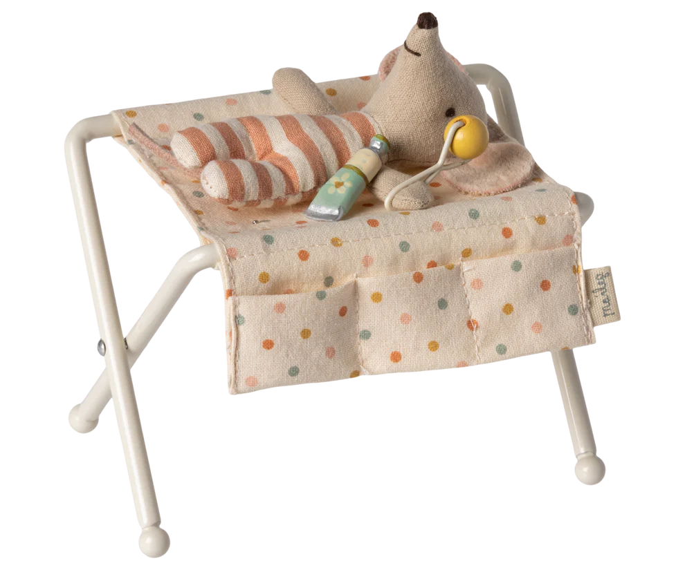 Maileg - Nursery Table for Baby Mouse Off White