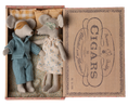 Load image into Gallery viewer, Maileg Mum and Dad Mice in Box - Cheeky Junior
