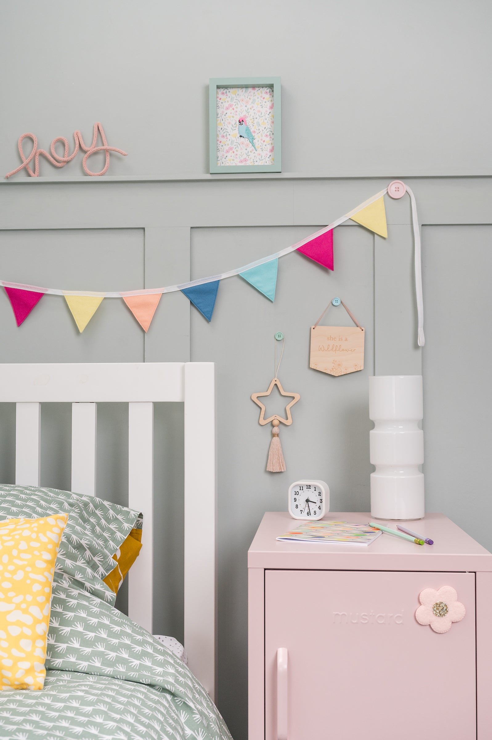 Lovely Buttons Ups ® - Wall Hooks Neutral Collection