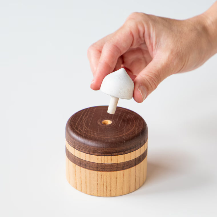 Yamegoma - Chocolate Cake Spinning Top