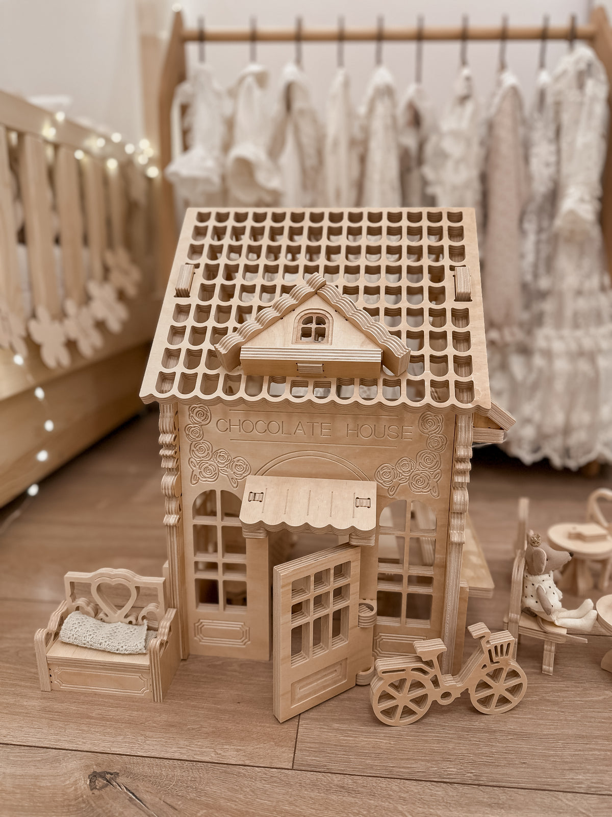 Trele Morele Design - Chocolate House