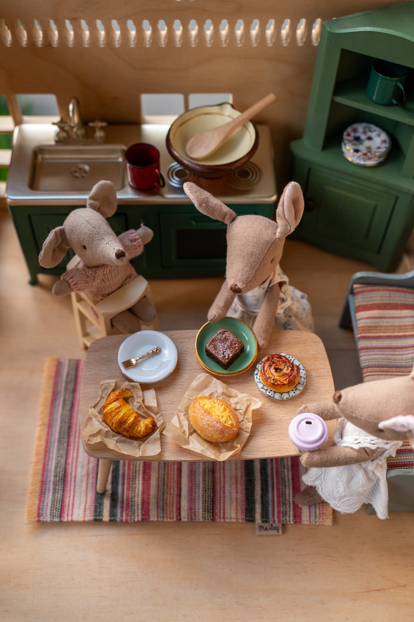 Ratatouille Miniatures - Vegemite Scroll
