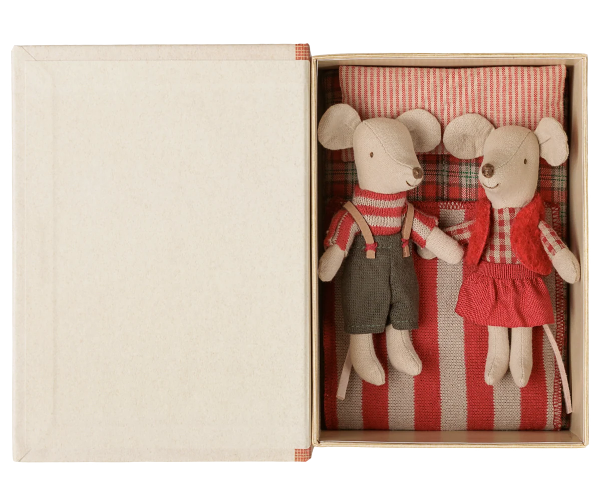 Maileg - Christmas Twin Mice in Book