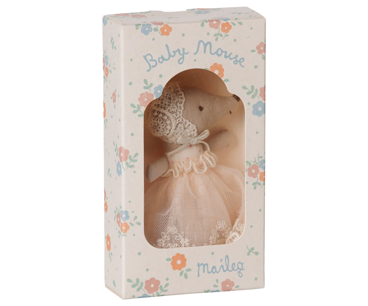 Maileg - Baby Mouse in Gown Powder