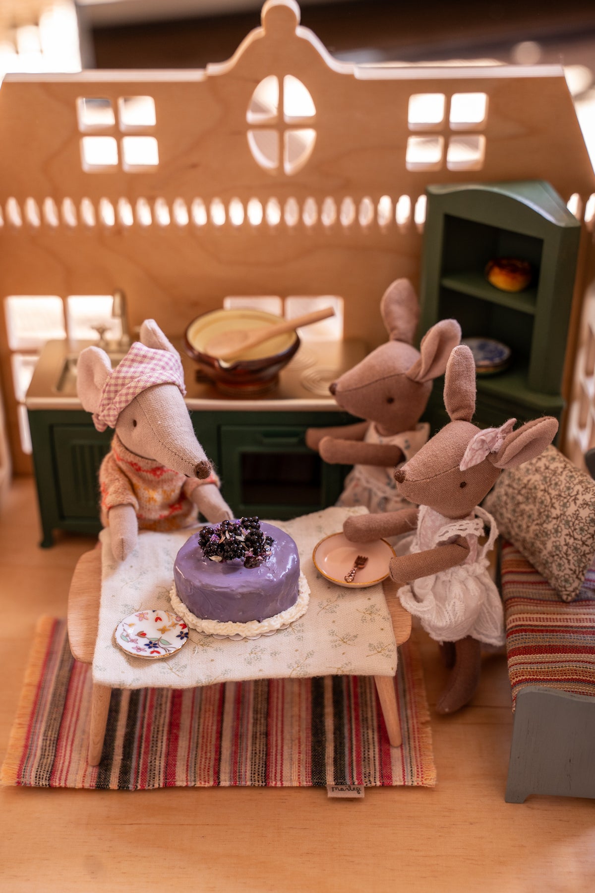 Ratatouille Miniatures - Blackberry Cake