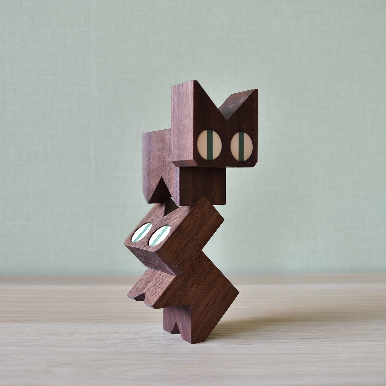 Comomg - Neko Block Walnut
