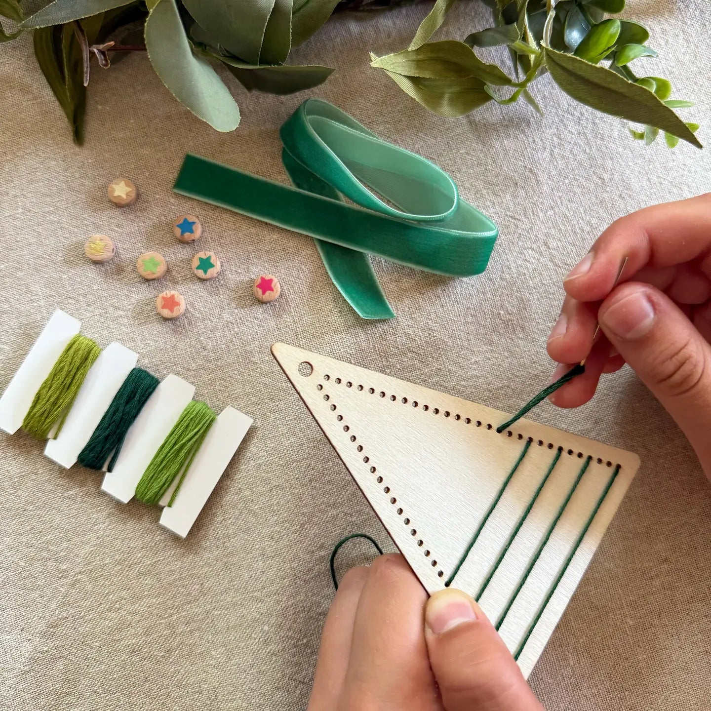 Cotton Twist - Make Your Own Stitched Christmas Tree Decorations