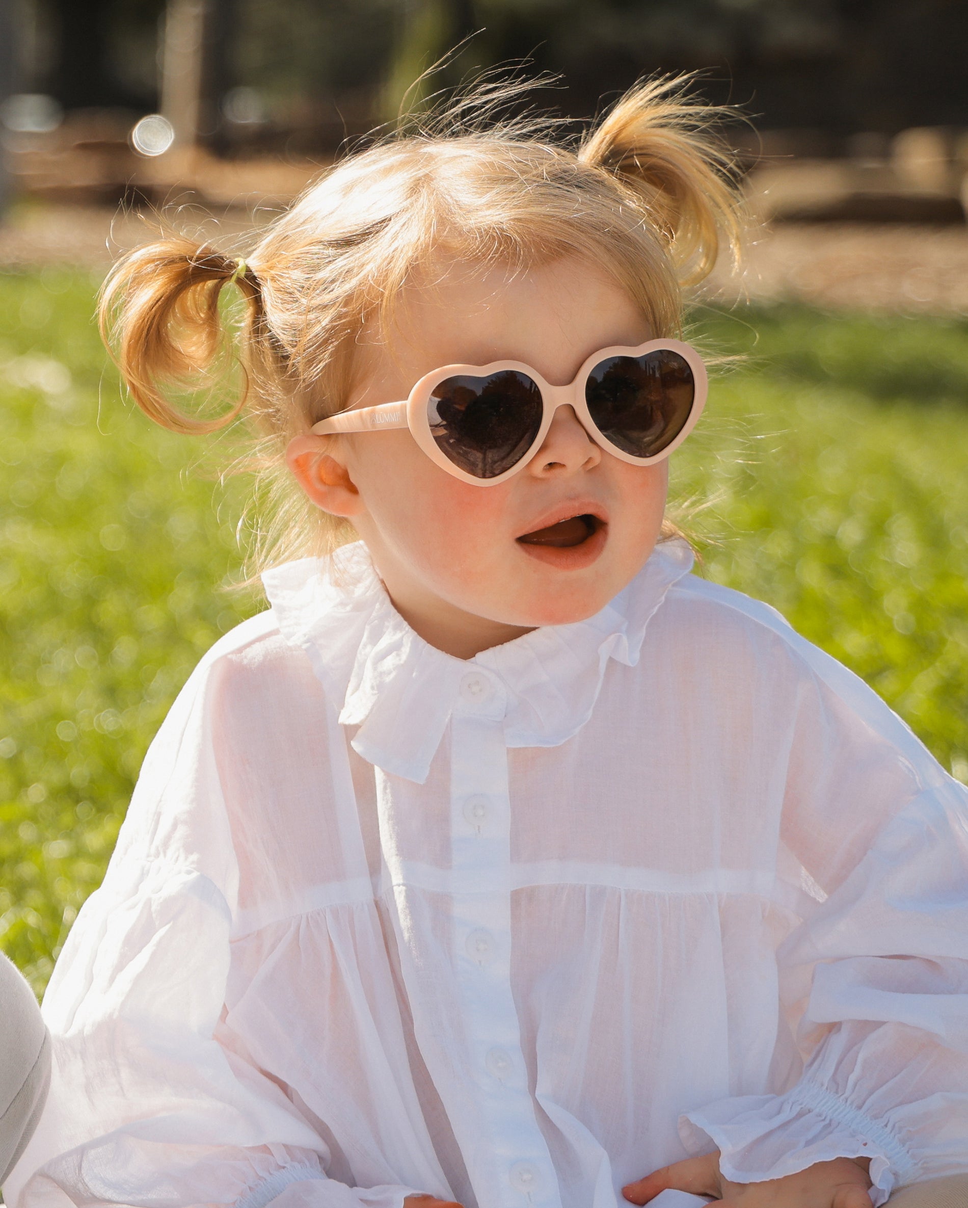 Lummi Bunny - Sunglasses Heart Shape Pastel Pink