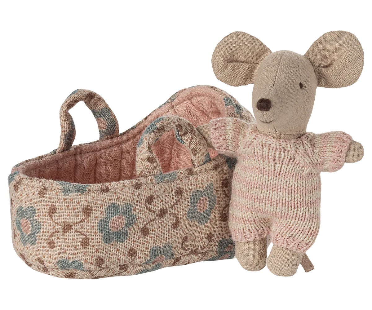 Maileg - Baby Mouse in Carry Cot Rose