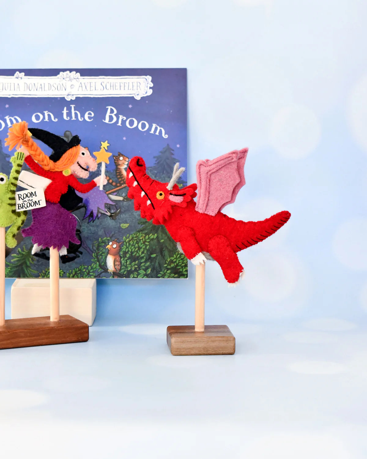 Tara Treasures - Room on the Broom® Finger Puppets