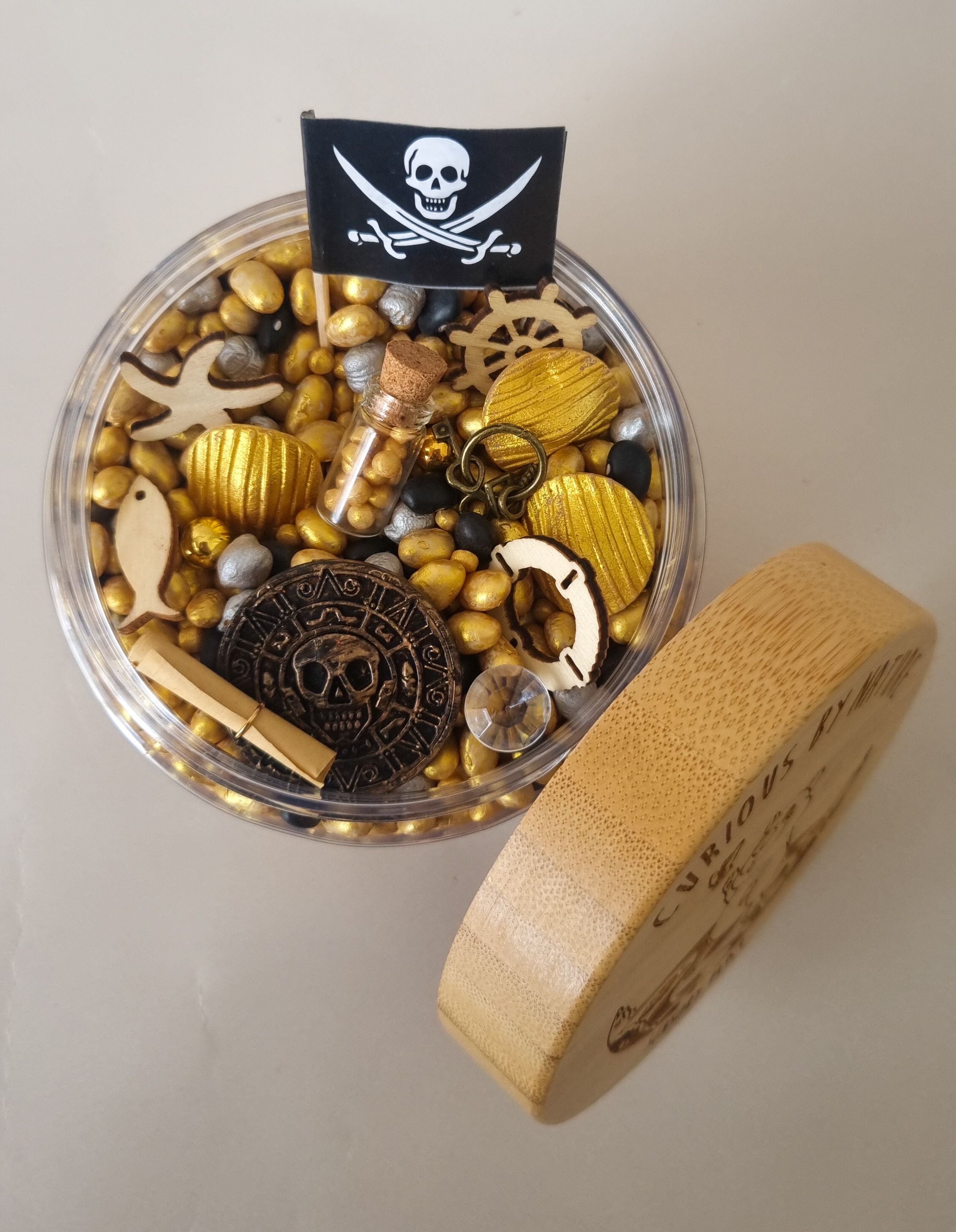 Curious by Nature - Pirate Treasure Sensory Base with Pirate Chest 450g