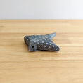Load image into Gallery viewer, NOM Handcrafted - Eagle Ray