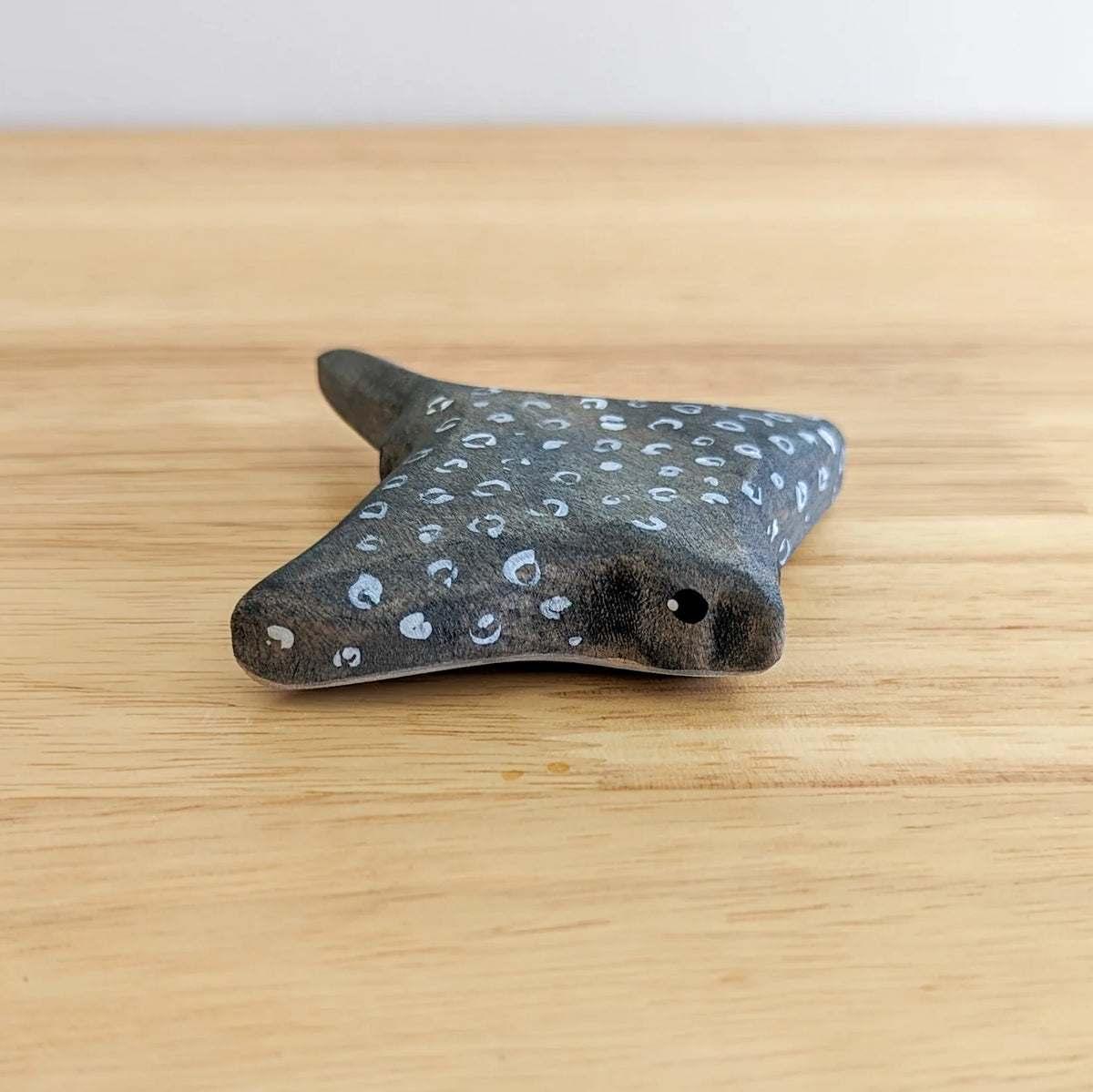 NOM Handcrafted - Eagle Ray