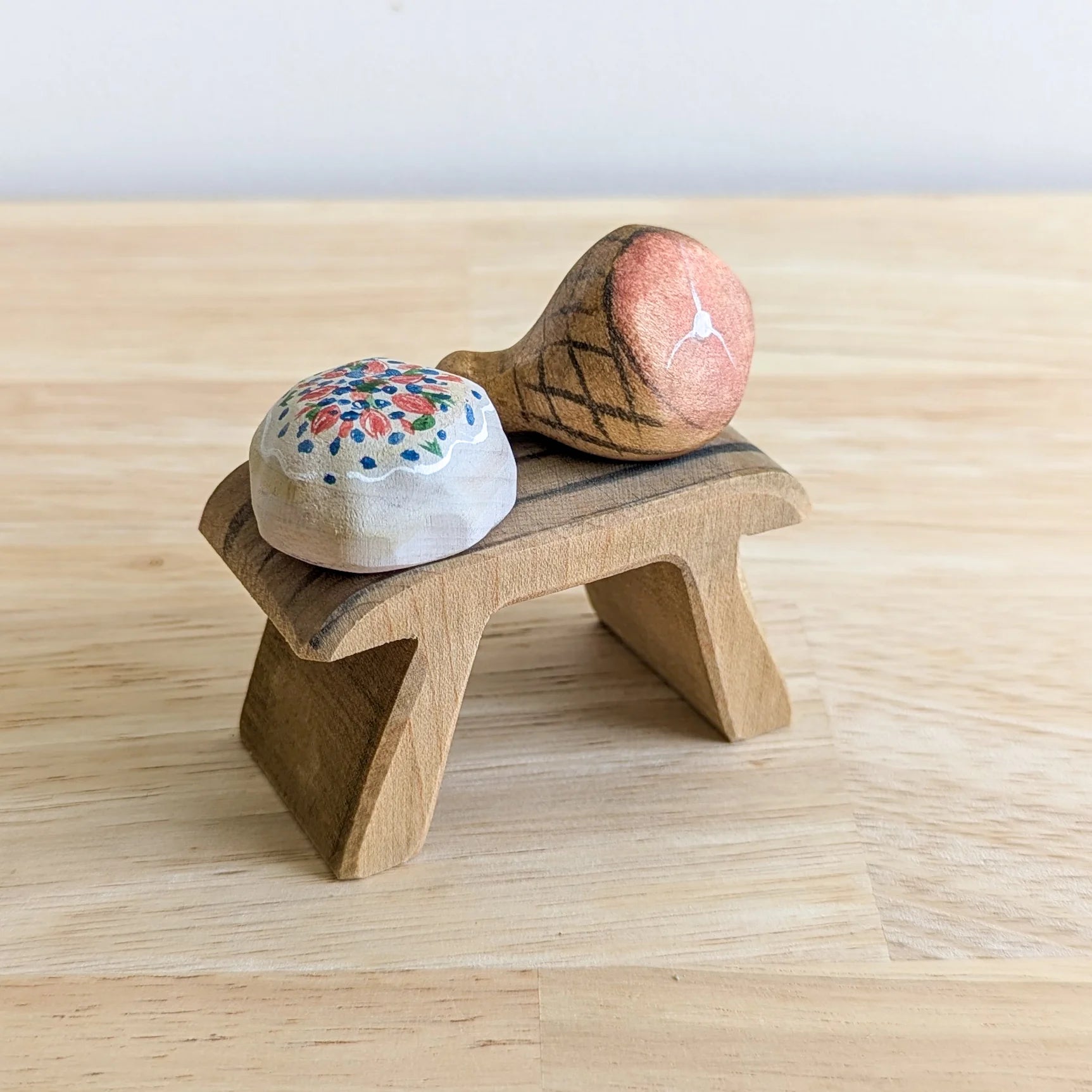 NOM Handcrafted - Beach Table