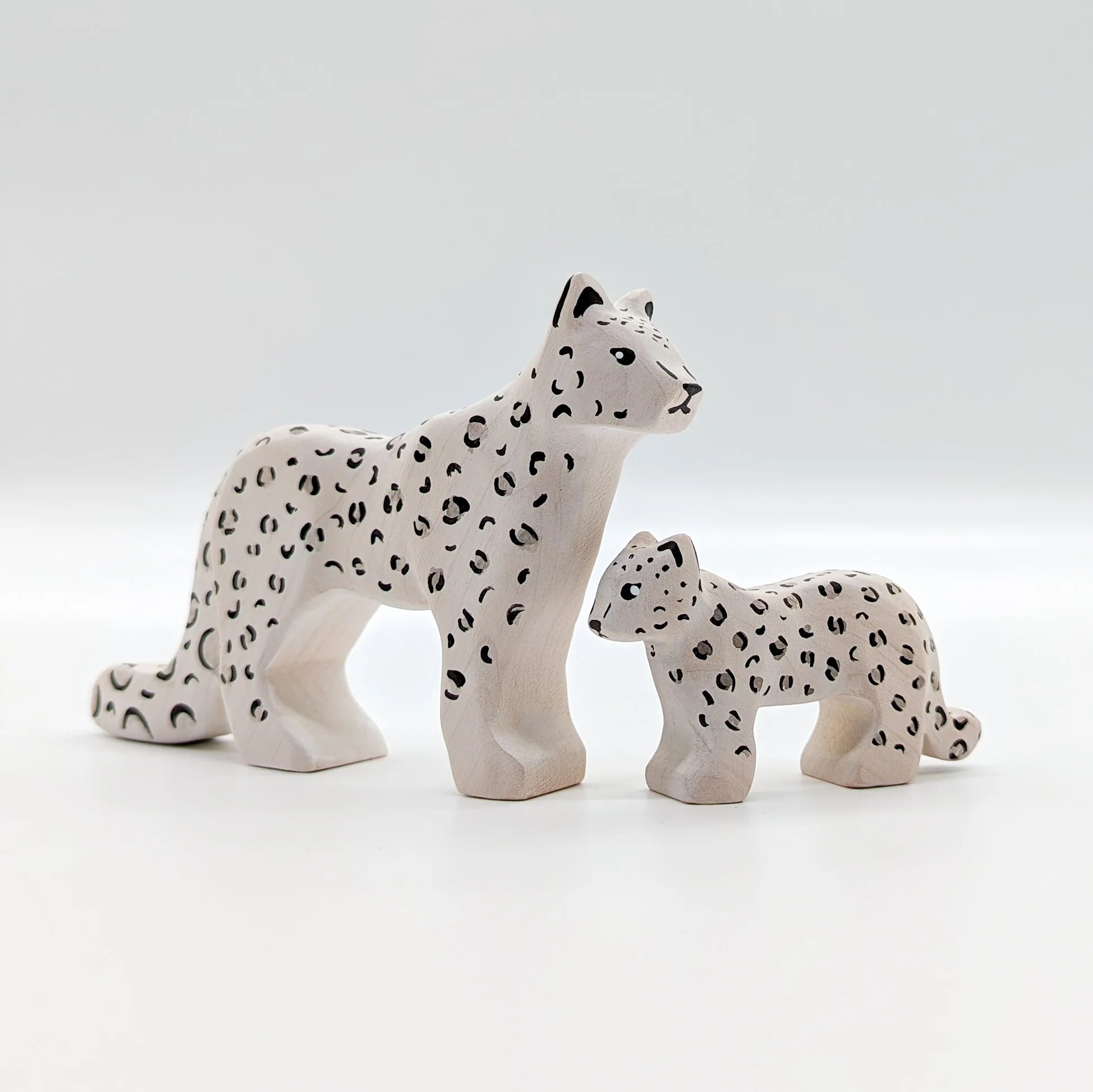 Nom Handcrafted Snow Leopard Small - Cheeky Junior