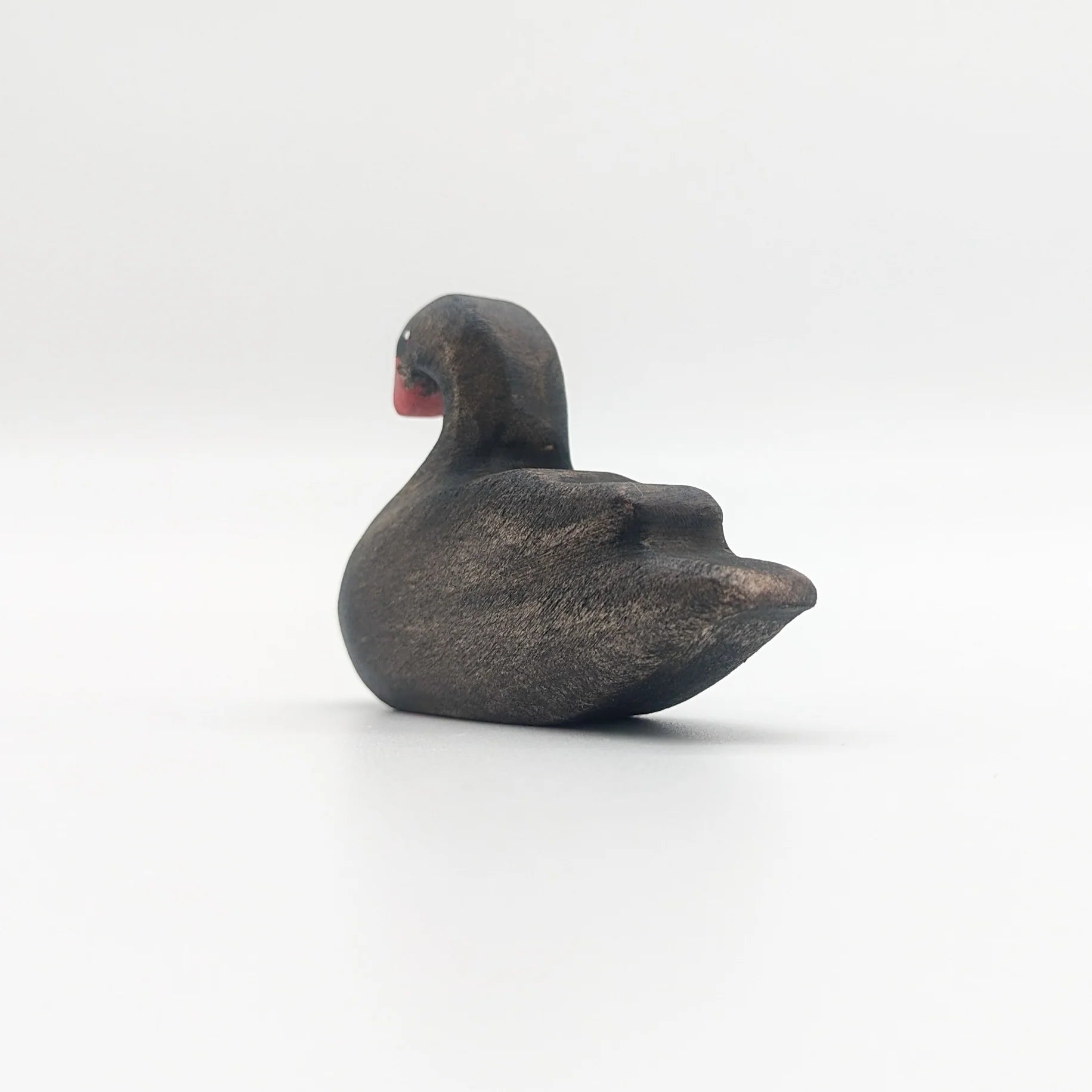 NOM Handcrafted - Black Swan