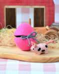 Load image into Gallery viewer, Tara Treasures - Felt Surprise Egg (with Animals Inside)