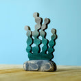 Load image into Gallery viewer, Bumbu Toys Seaweed Giant Kelp - Cheeky Junior