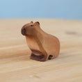 Load image into Gallery viewer, Bumbu Toys - Capybara Sitting