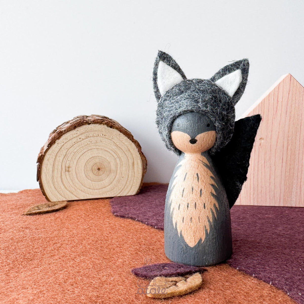 Atale - Wolf Wooden Peg Doll