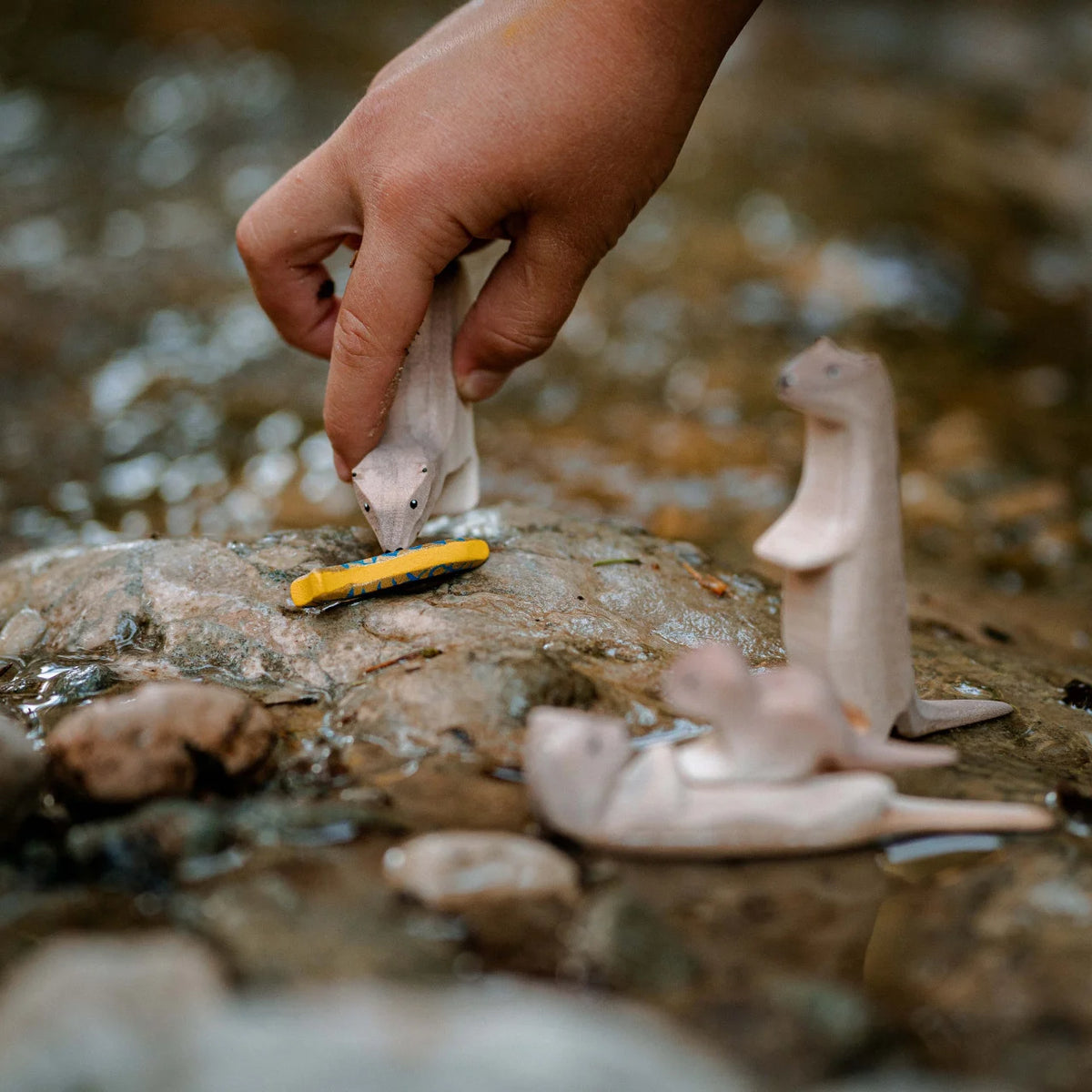Bumbu Toys - Otter Curious