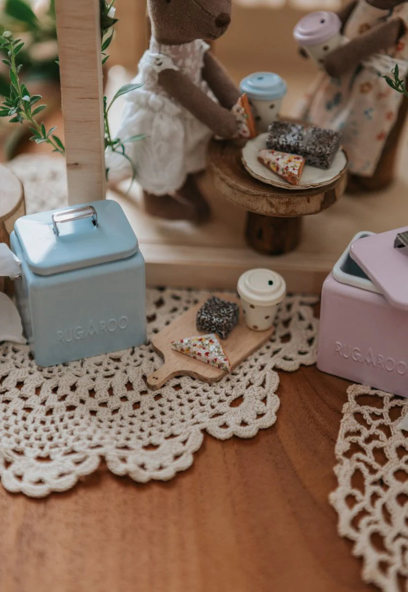 Rugaroo - The T'roo Blue Esky with Lamingtons