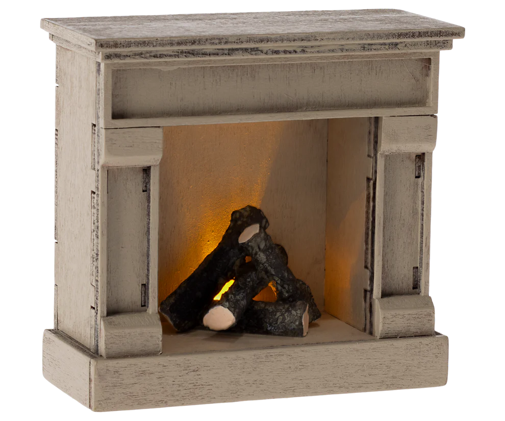 Maileg - Fireplace for Mouse Off White