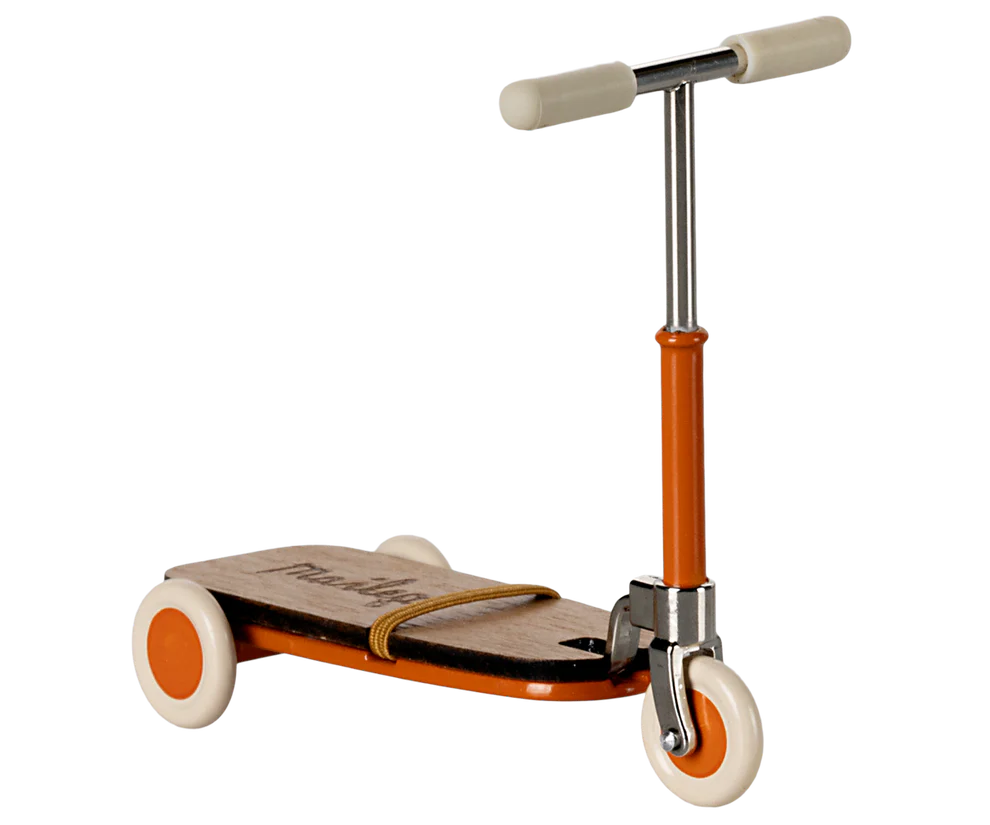 Maileg - Kick Board Scooter for Mouse Orange