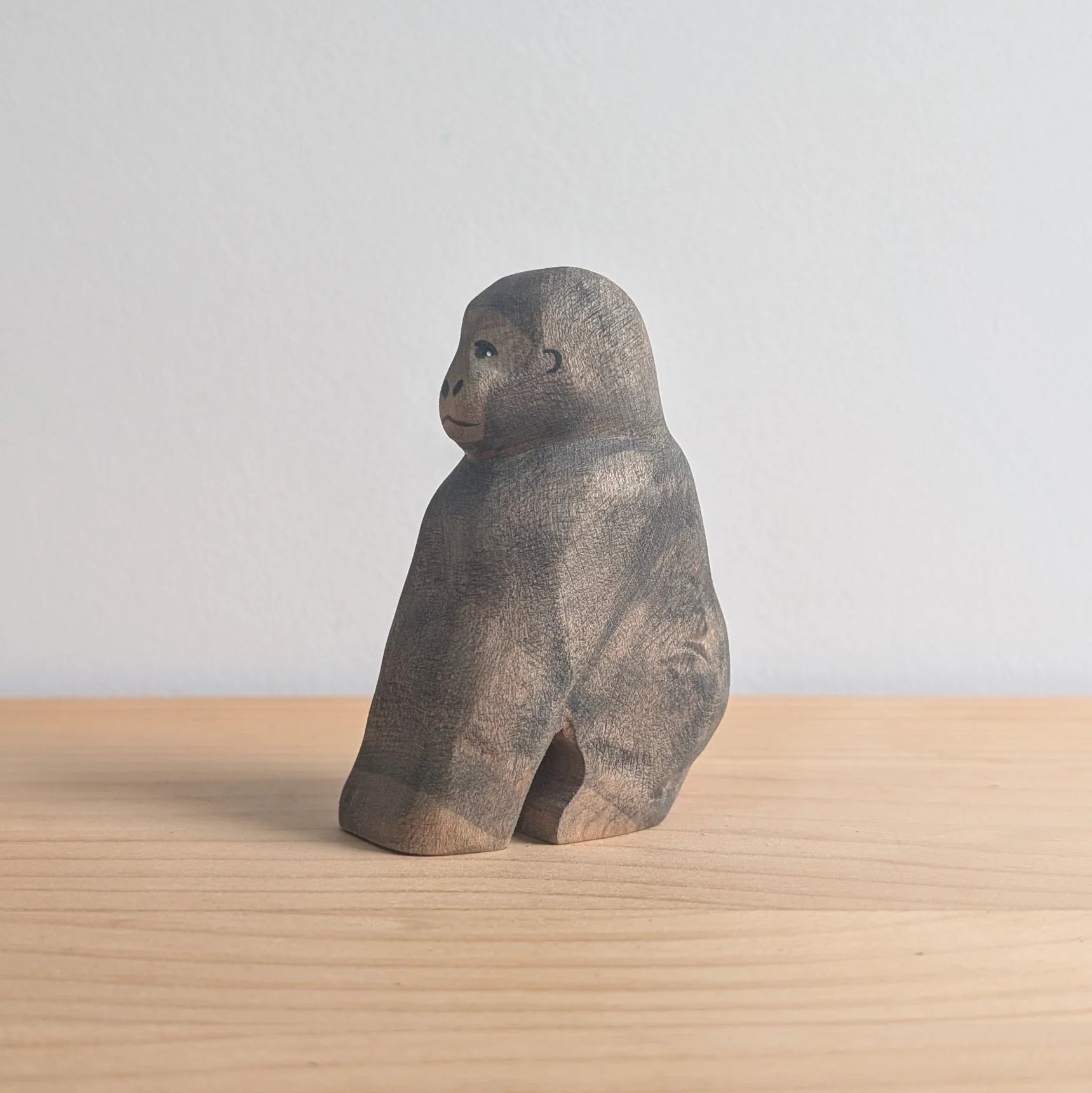 NOM Handcrafted - Silverback Gorilla Female