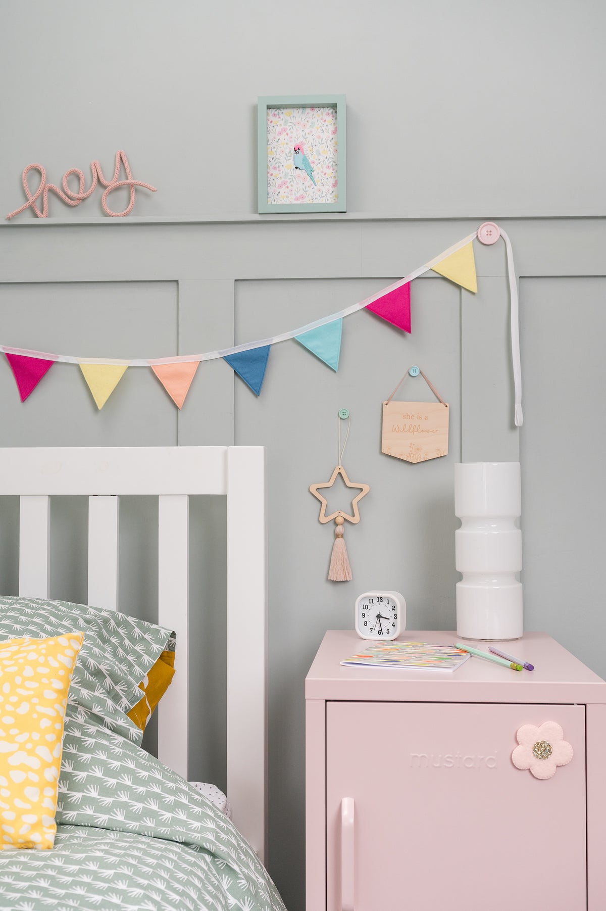 Lovely Buttons Ups ® - Wall Hooks Neutral Collection