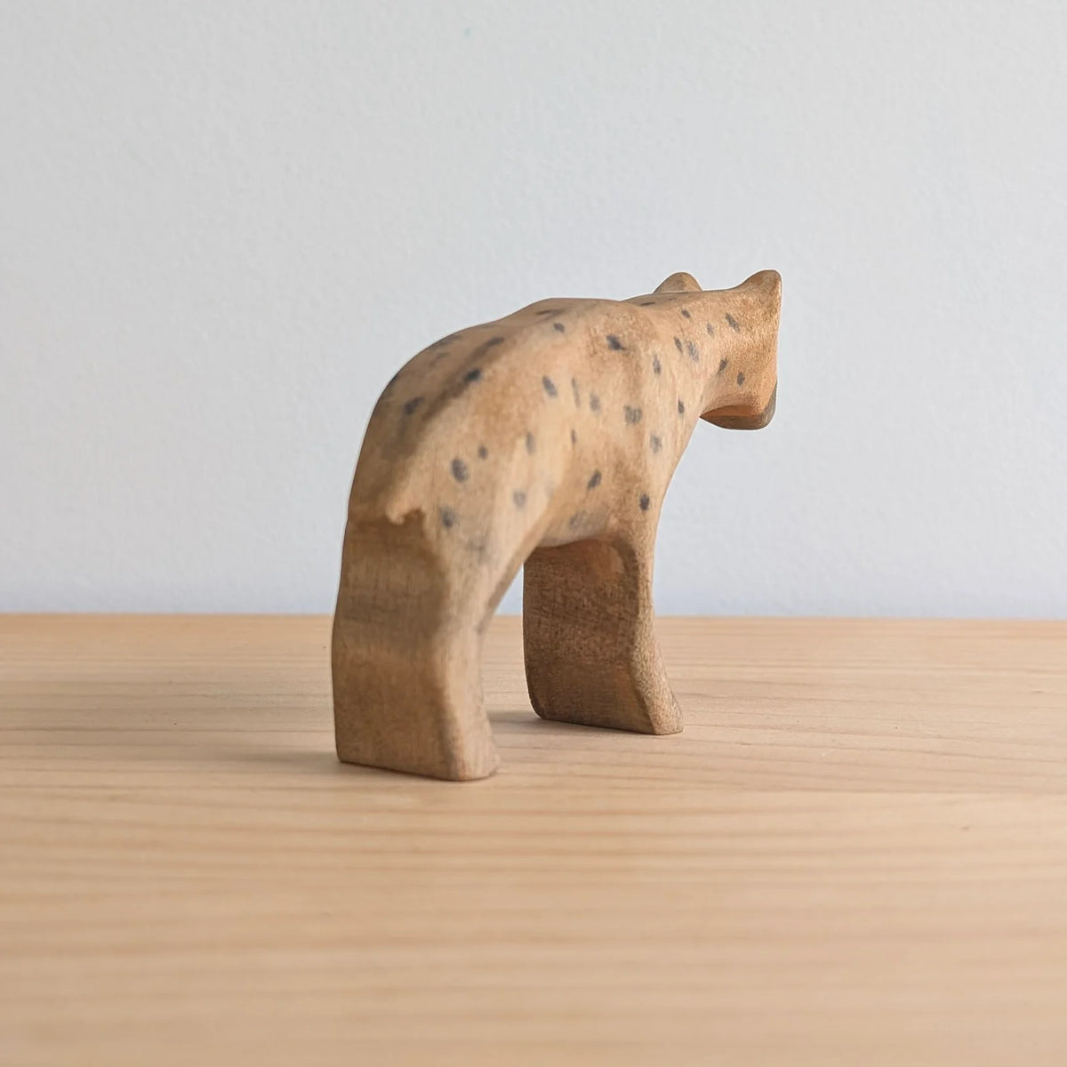 NOM Handcrafted - Hyena