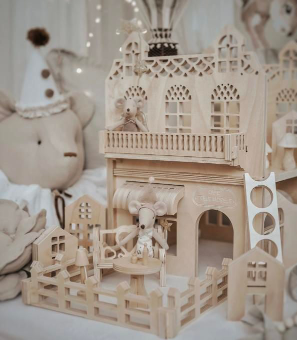 Trele Morele Design Coffee Shop House - Cheeky Junior