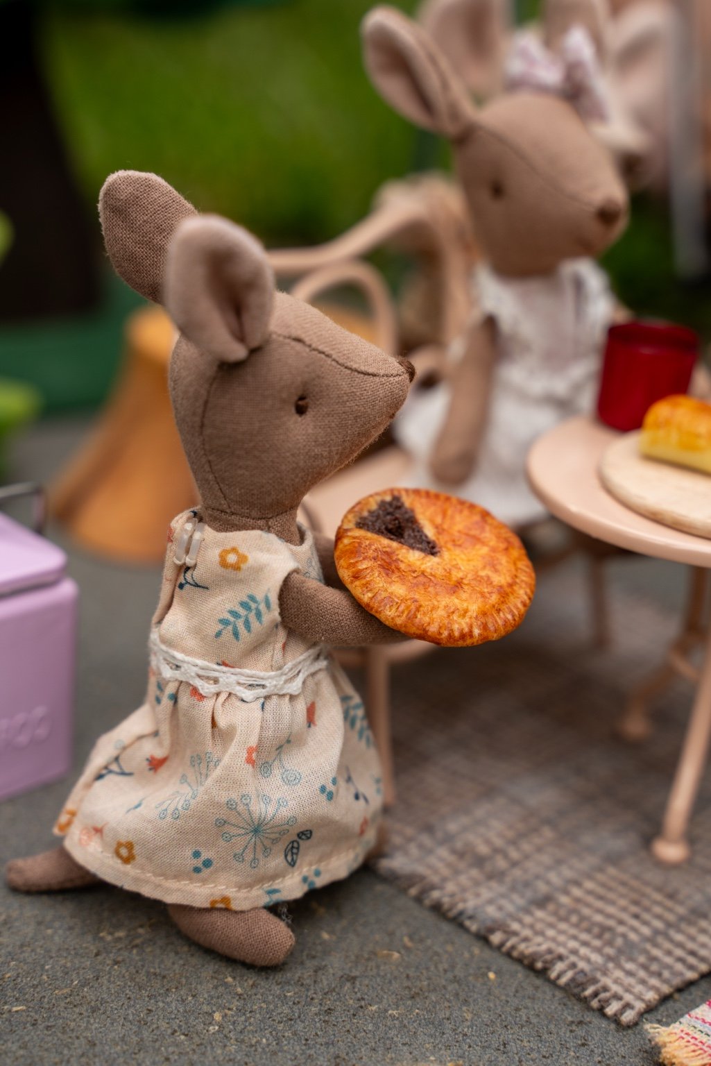 Ratatouille Miniatures - Meat Pie with Slice