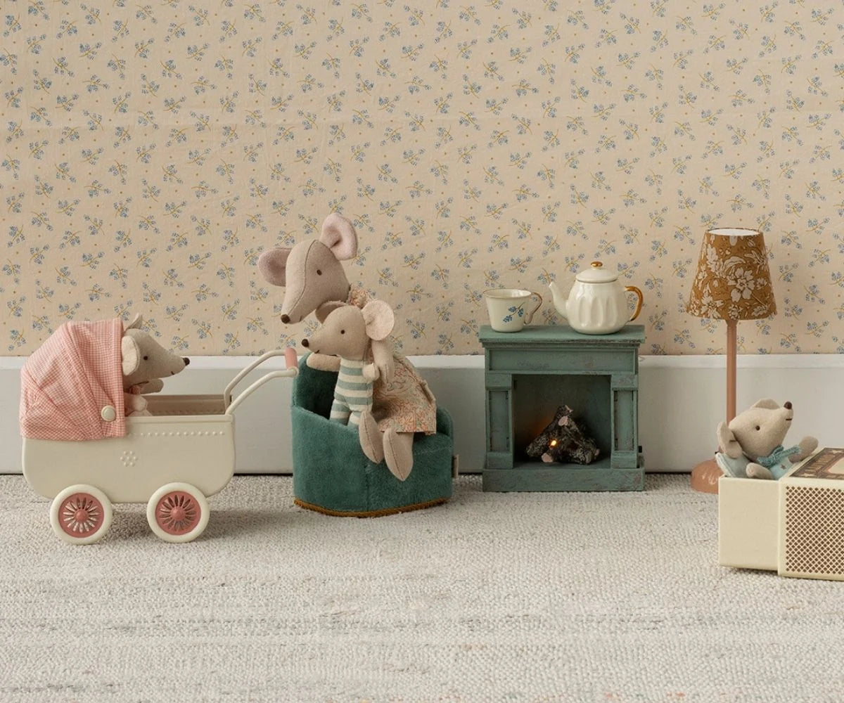 Maileg - Fireplace for Mouse Blue