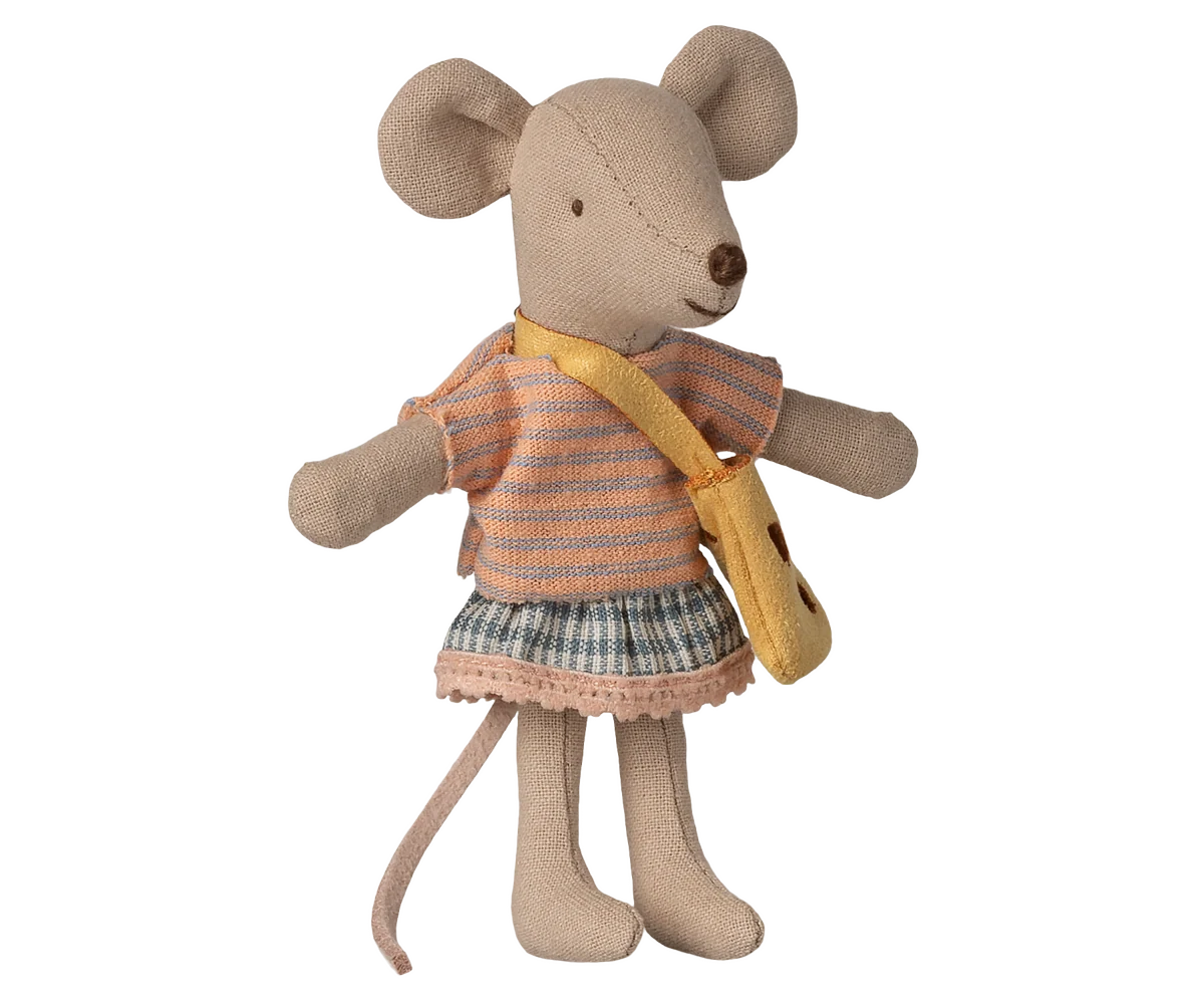 Maileg - Little Sister Mouse with Bag