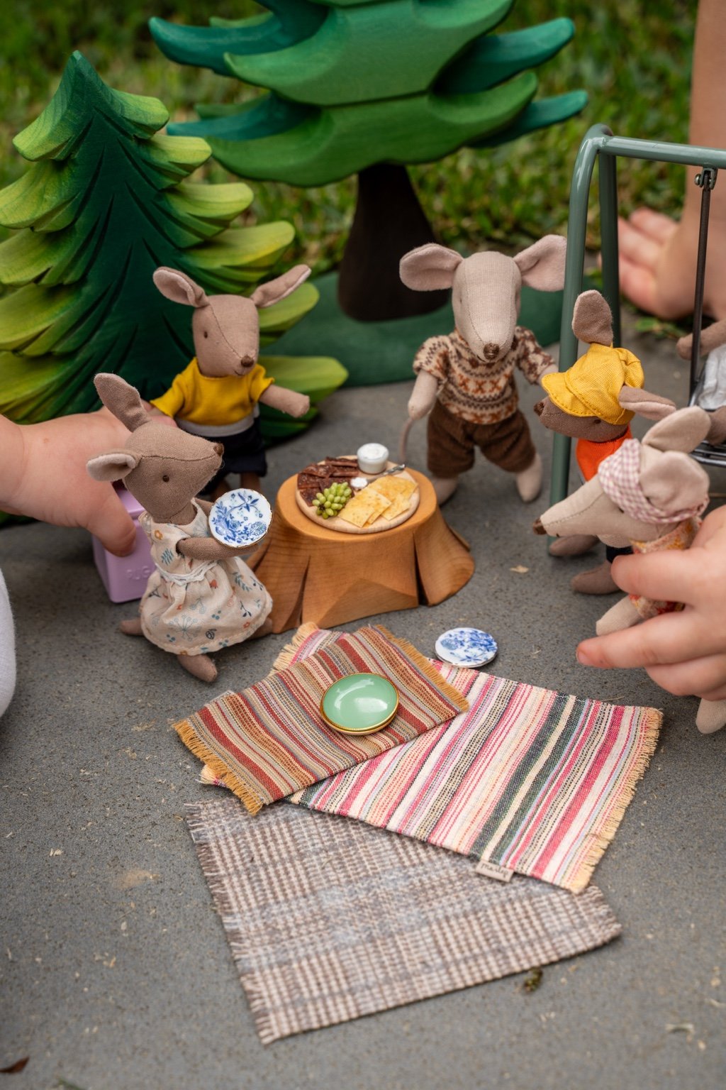 Ratatouille Miniatures - Cracker with Cheese Board