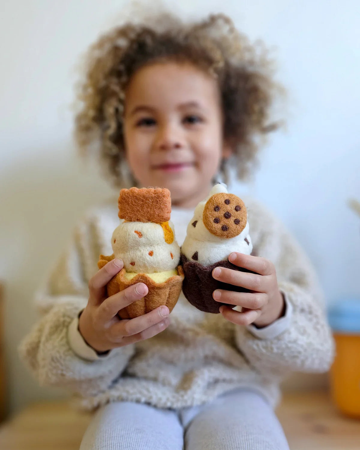 Tara Treasures - Felt Giant Cookies and Cream Cupcake