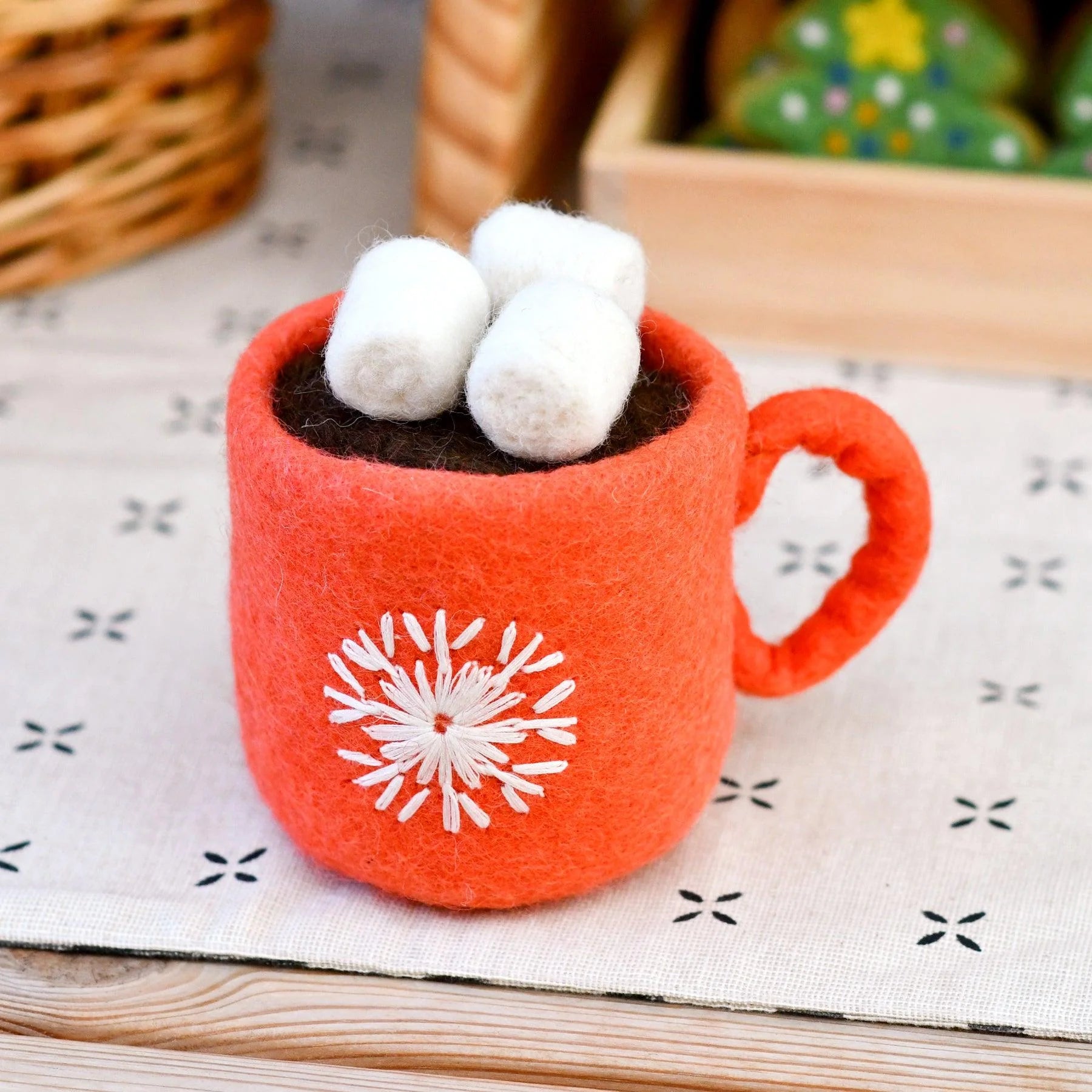 Tara Treasures - Felt Hot Chocolate Cacao with Marshmallows (Red Cup)