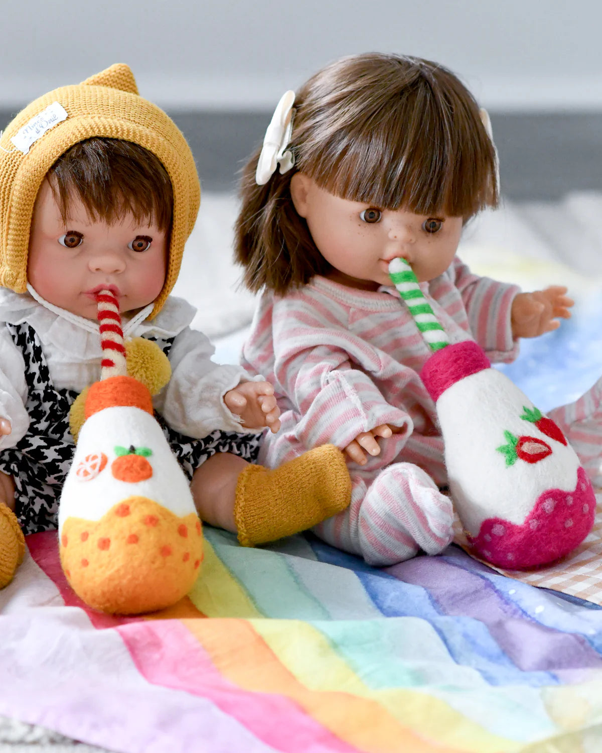 Tara Treasures - Felt Sparkling Strawberry Fruit Juice Bottle