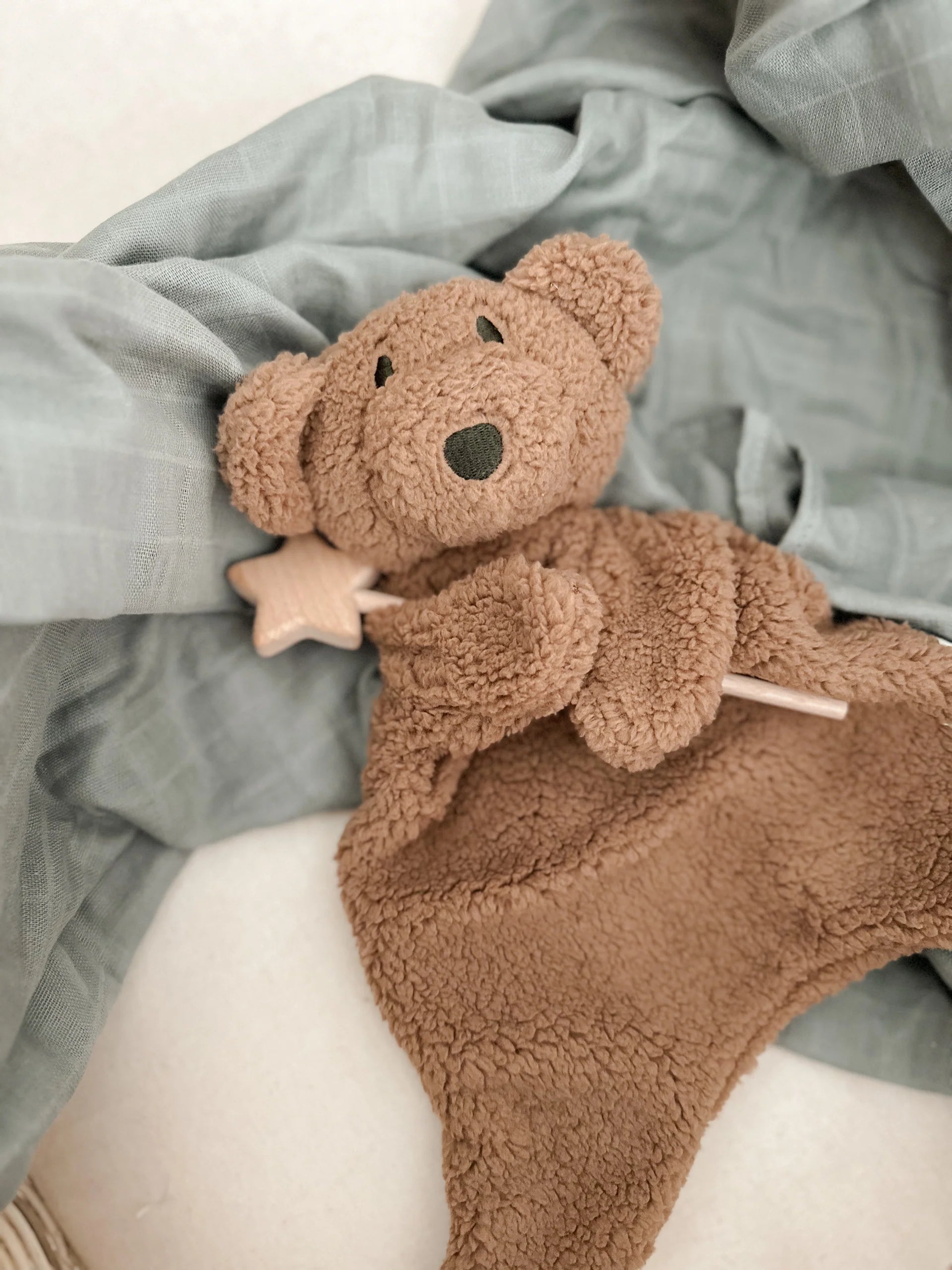 Pop Ya Tot - Little Teddy Comforter Toy