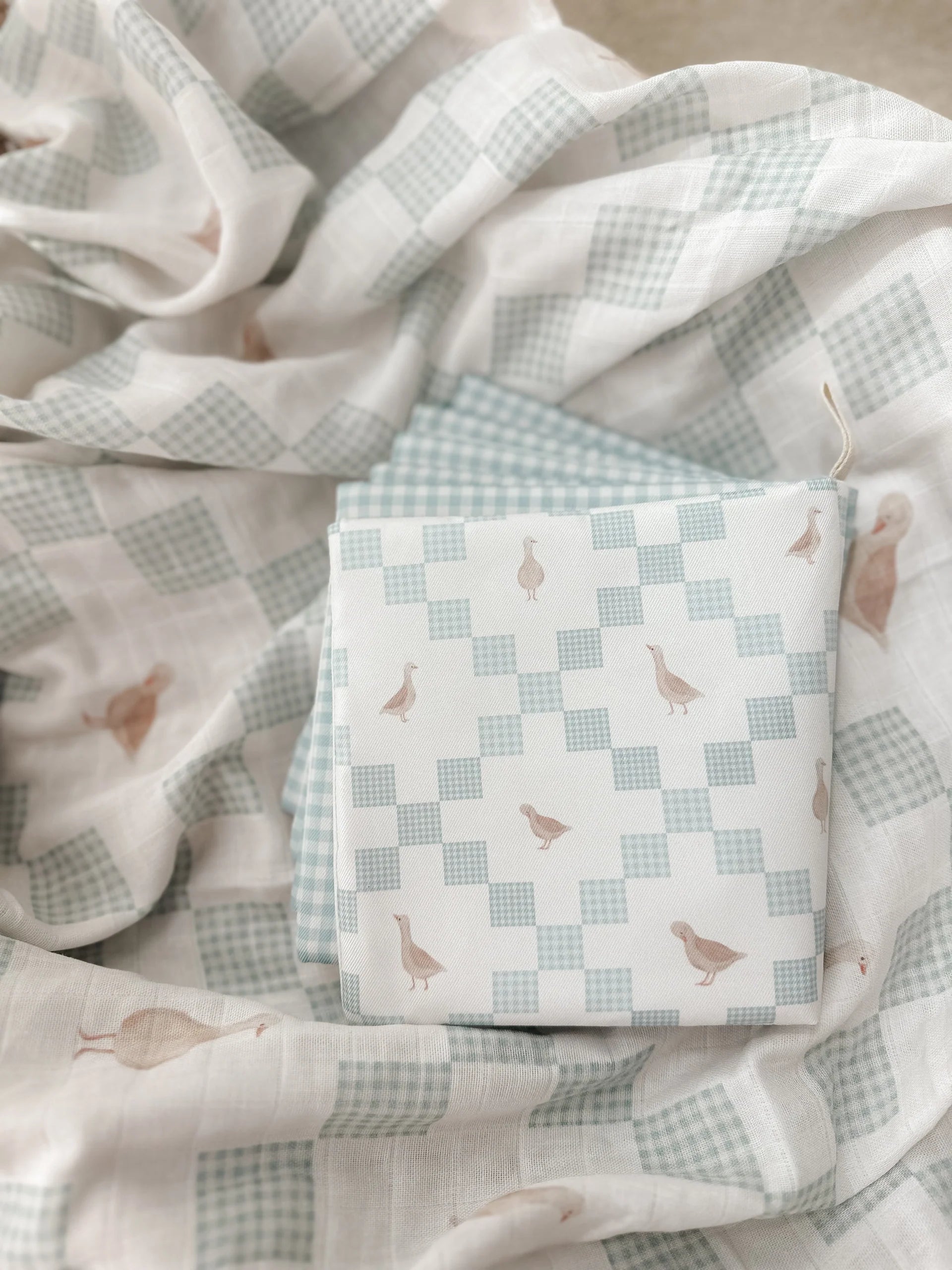 Pop Ya Tot - How Many Geese in a Gaggle Crinkle Book