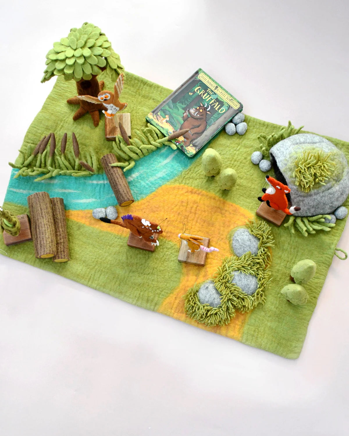 Tara Treasures - The Gruffalo® Playscape Play Mat