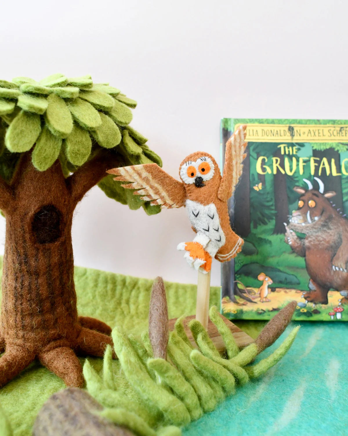 Tara Treasures - The Gruffalo® Playscape Play Mat