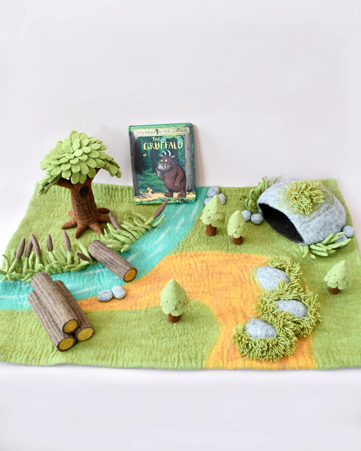 Tara Treasures - The Gruffalo® Playscape Play Mat