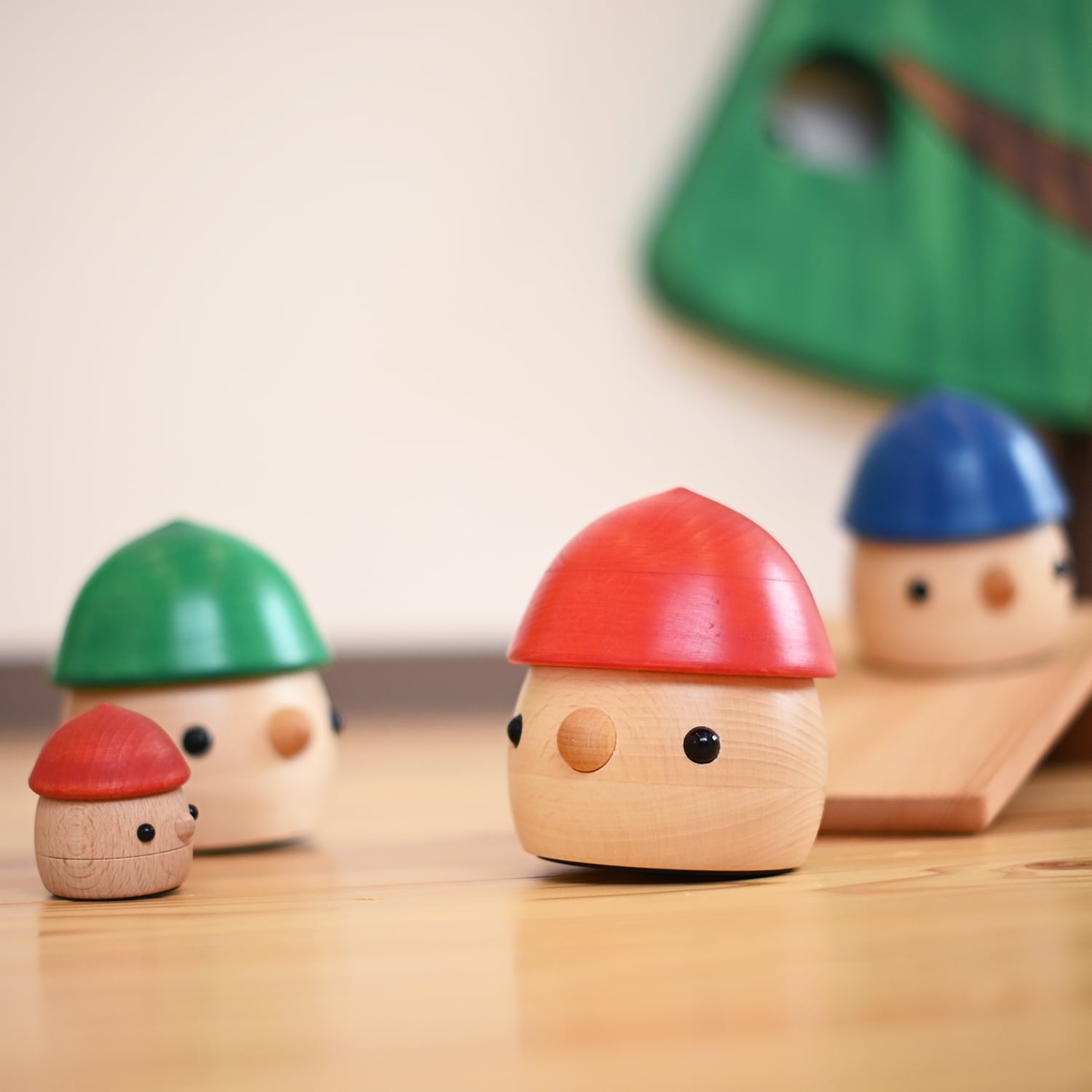 Comomg - Donguri Acorn Giant Brown PRE-ORDER ETA End of December