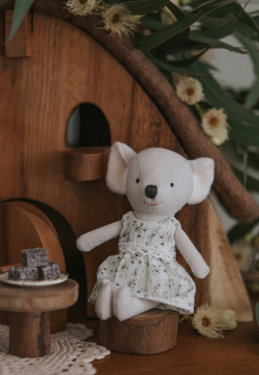 Rugaroo - The Doe Koala