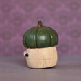 Load image into Gallery viewer, Comomg - Donguri O'Lantern Green
