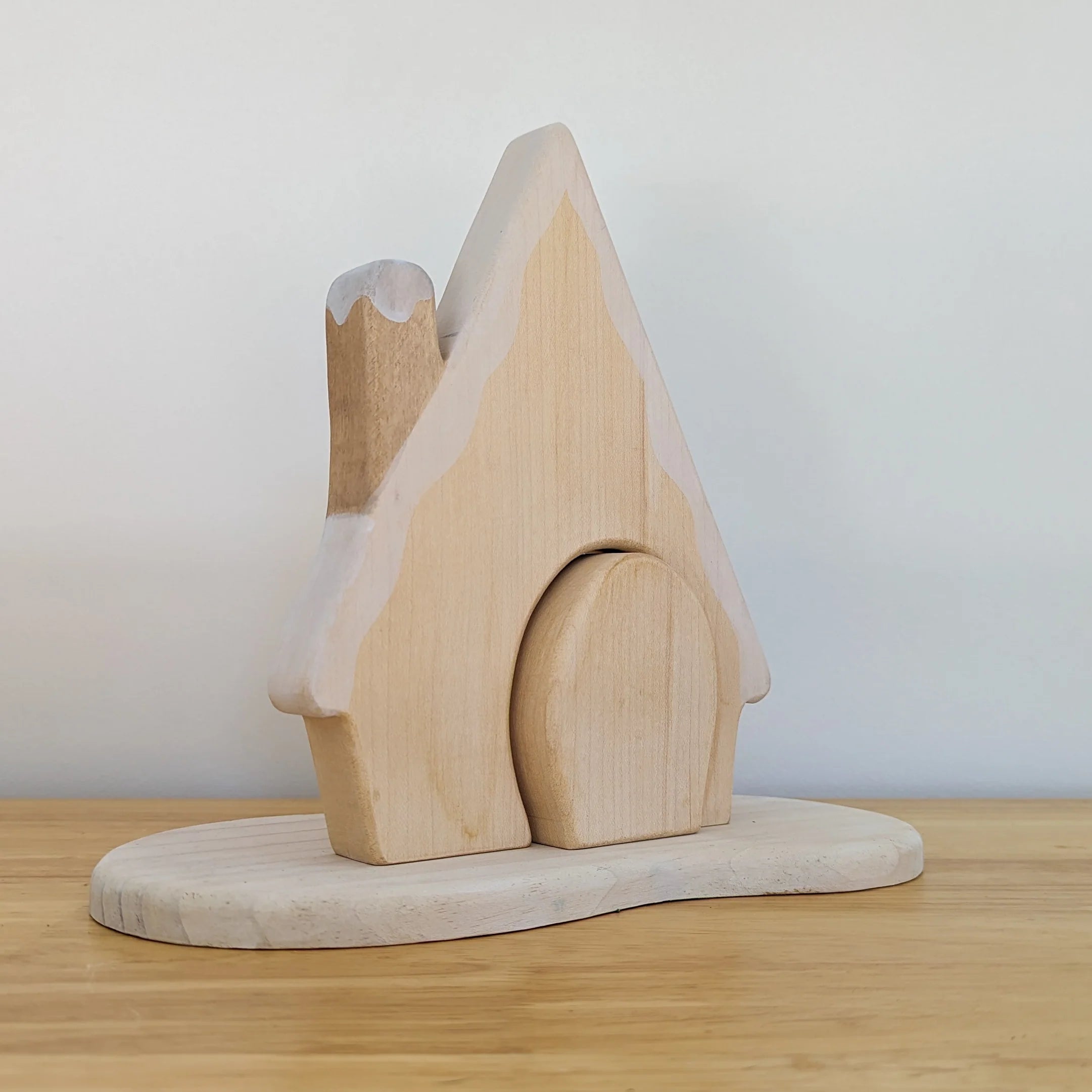 NOM Handcrafted - Gingerbread House